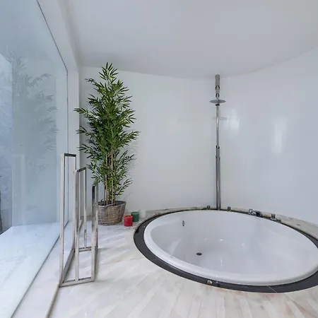 Villa President, Con Piscina Privada