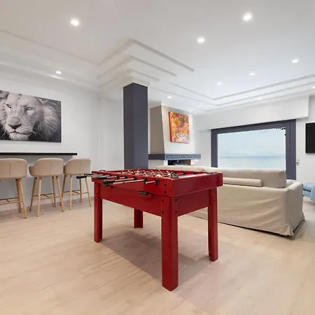 Villa President, Con Piscina Privada