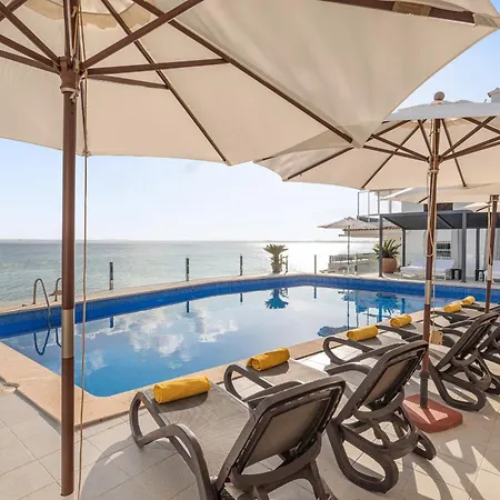 Villa President, Con Piscina Privada
